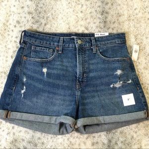 NWT Old Navy O.G. Fit Denim Shorts. (Size 12)